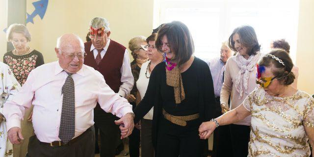 Los mayores de Pozuelo celebran el Carnaval con un gran baile