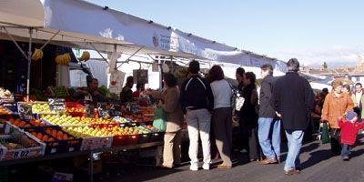 El Mercadillo semanal se celebrará también el Día de la Comunidad