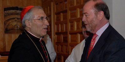 Rouco Varela visita las obras de la Parroquia de Santa María Magdalena