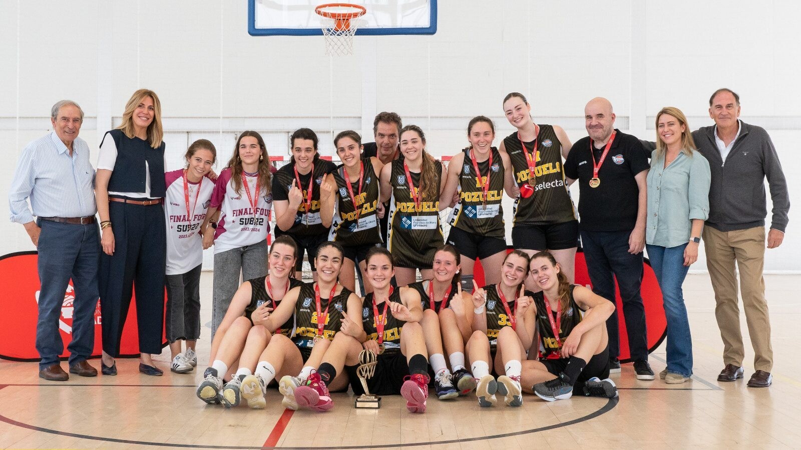 El equipo sub22 femenino del Club Baloncesto Pozuelo conquista su segundo título consecutivo