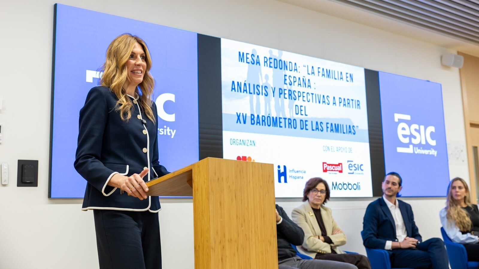 Paloma Tejero asegura que la familia está en el centro de las políticas de Pozuelo