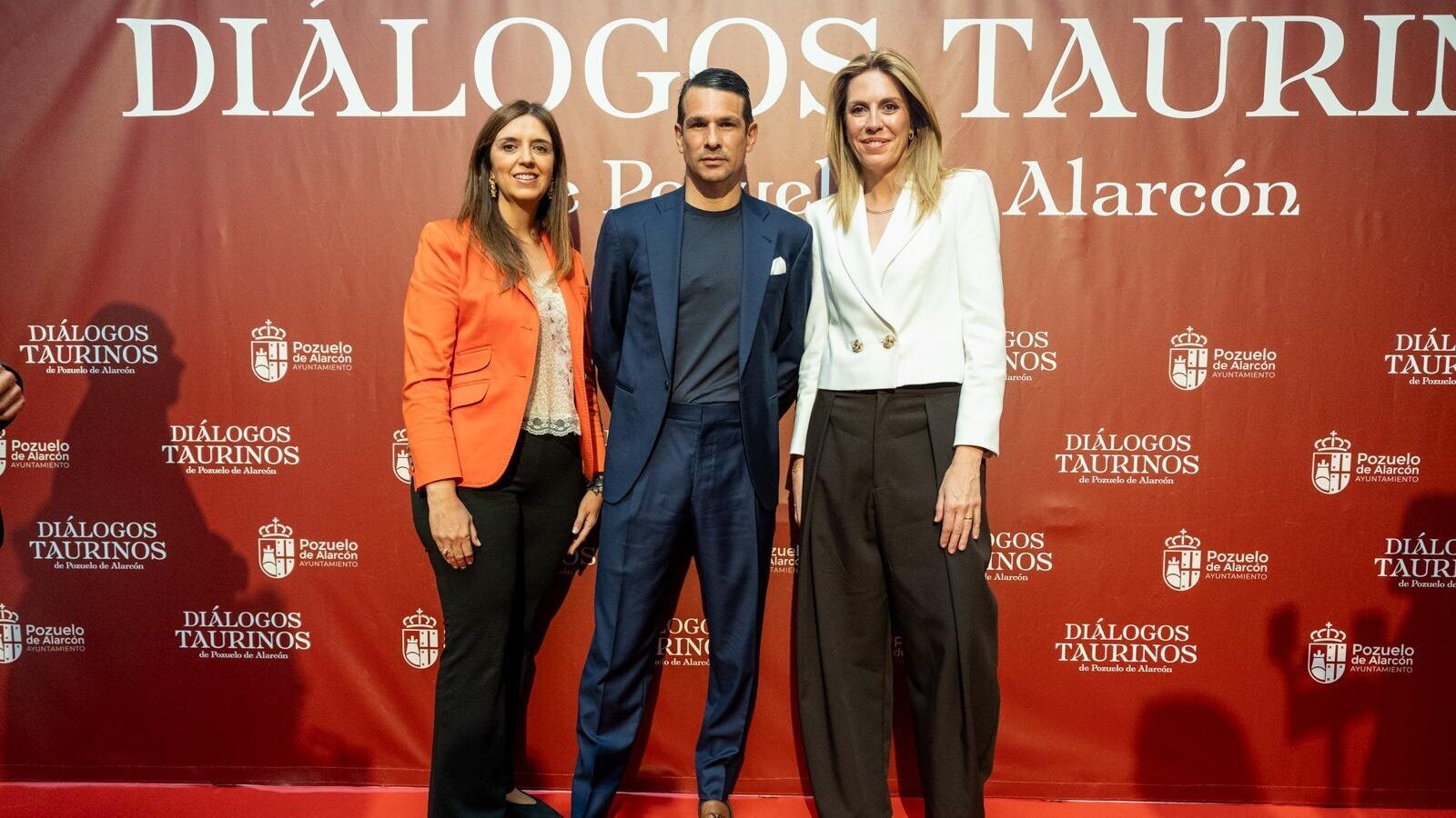 José María Manzanares llena el Teatro MIRA en la segunda edición de los Diálogos Taurinos de Pozuelo