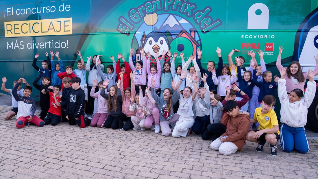 Alumnos de Pozuelo aprenden sobre el reciclaje de vidrio